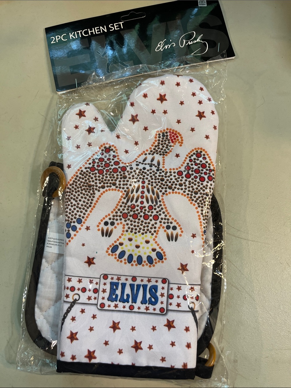 White & Multicolor Eagle Oven Mitt - 2pc Kitchen Set